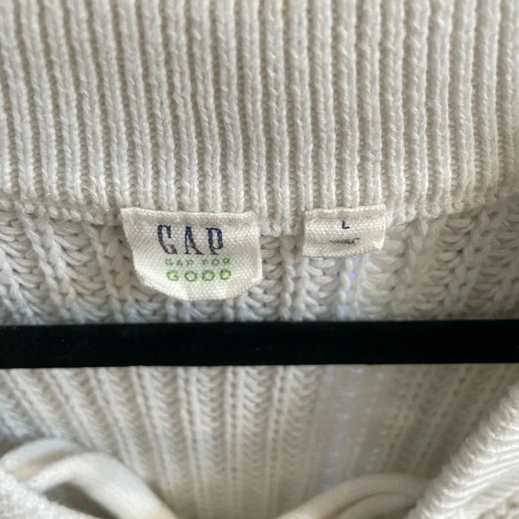 Gap for Good Chunky White Sweater Size L - Picture 2 of 3